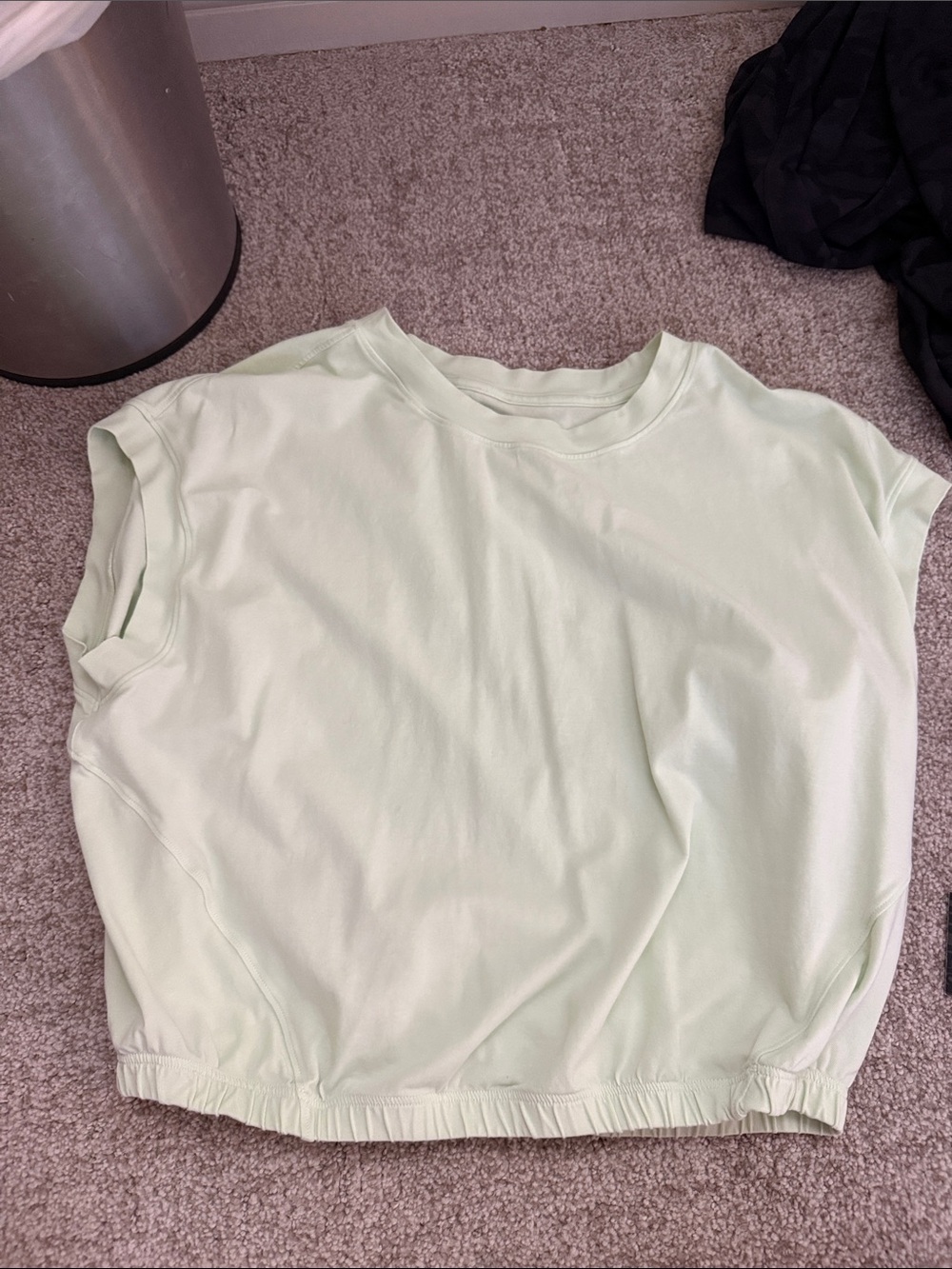 Lululemon Wide-Sleeve Gathered Hem T-Shirt in Kohlrabi Green Size 6